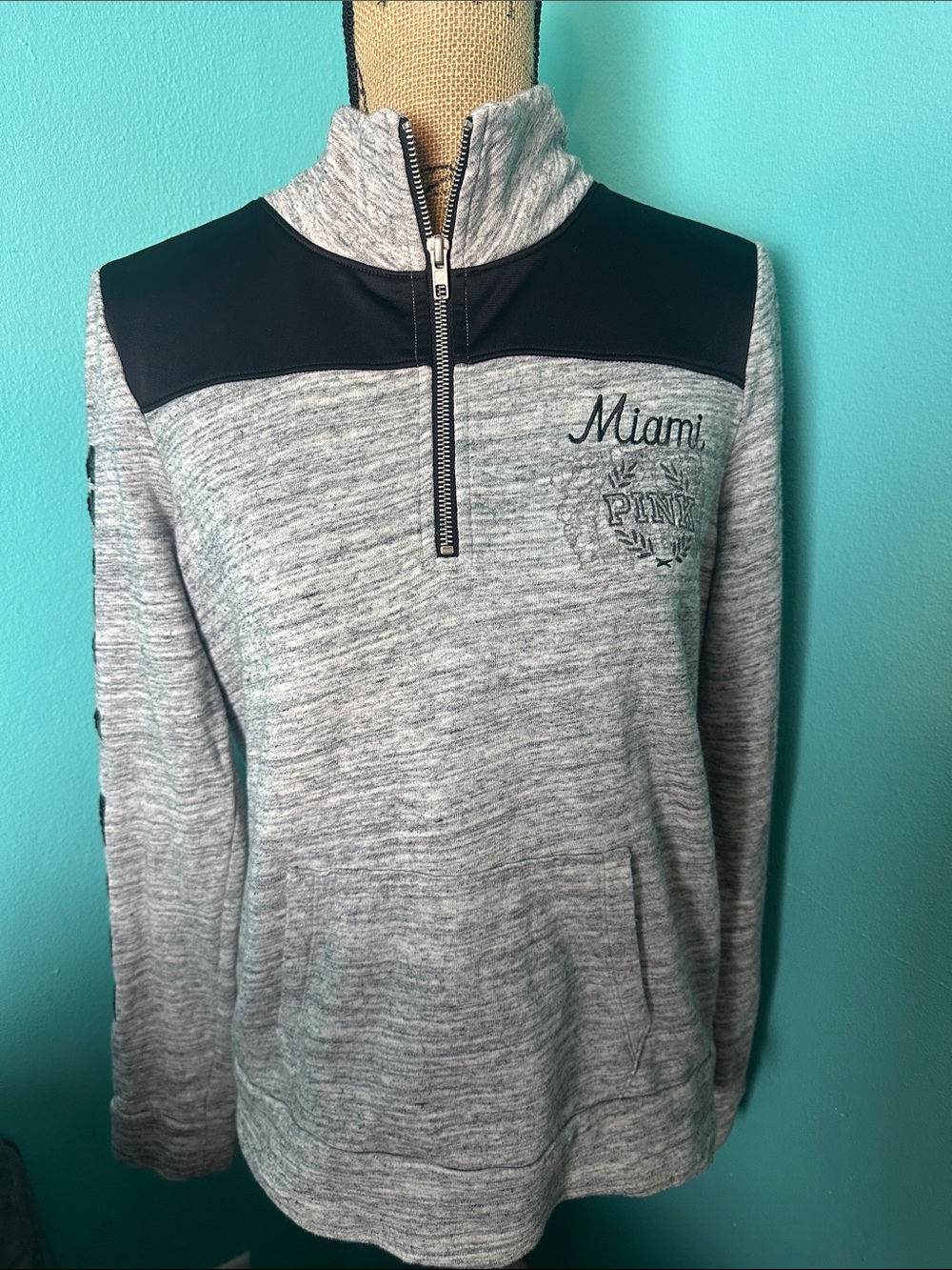 PINK Victoria’s Secret MIAMI Bling Sequin Pullover Sweater M
